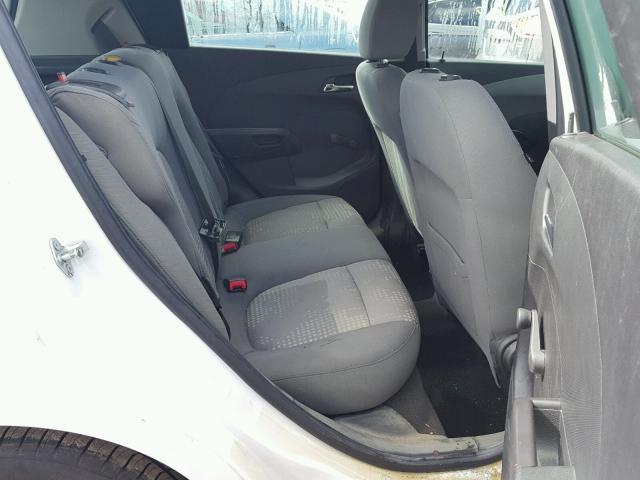 1G1JA6SG7E4110888 - 2014 CHEVROLET SONIC LS WHITE photo 6