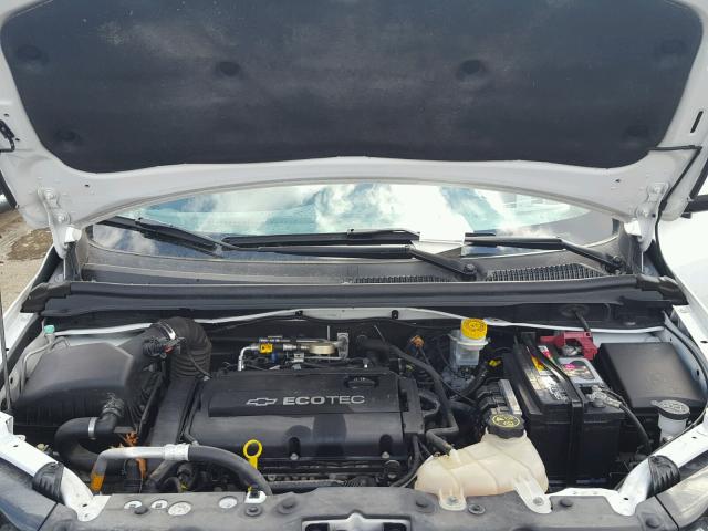 1G1JA6SG7E4110888 - 2014 CHEVROLET SONIC LS WHITE photo 7