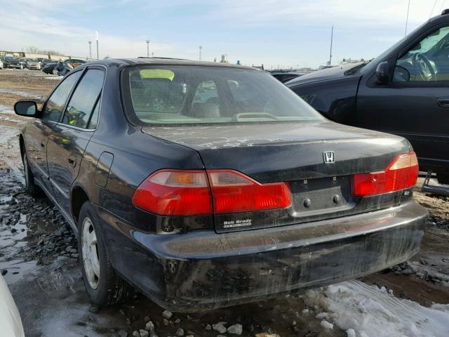 1HGCG5652XA000824 - 1999 HONDA ACCORD EX BLACK photo 3