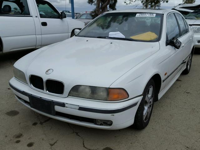 WBADM6344YGU07567 - 2000 BMW 528 I AUTO WHITE photo 2