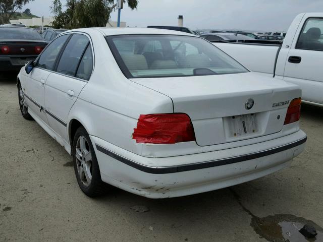 WBADM6344YGU07567 - 2000 BMW 528 I AUTO WHITE photo 3