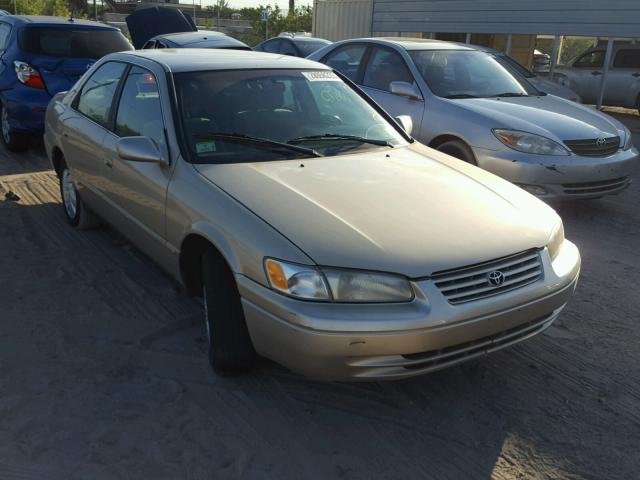 4T1BG22K7WU286750 - 1998 TOYOTA CAMRY CE GOLD photo 1