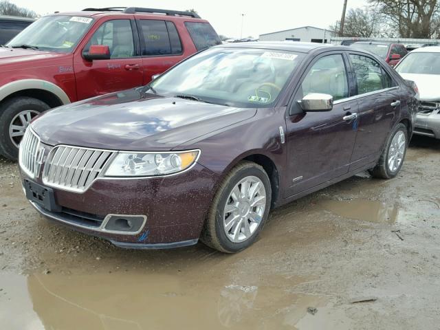 3LNDL2L3XBR761806 - 2011 LINCOLN MKZ HYBRID MAROON photo 2