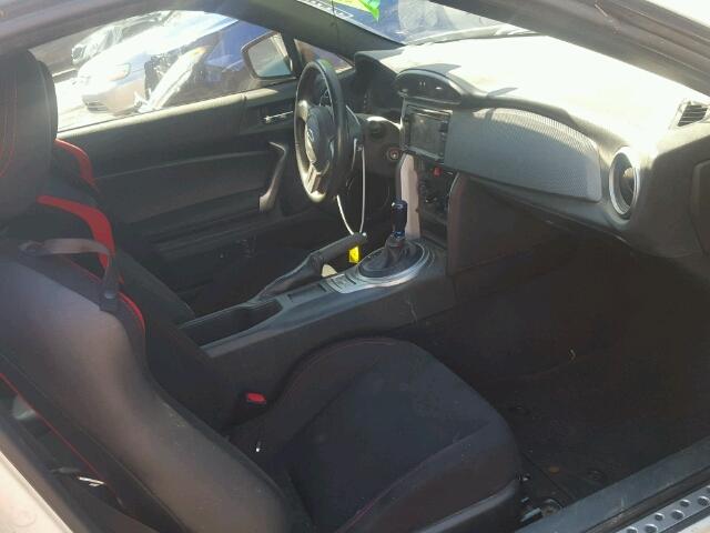 JF1ZNAA10F8703507 - 2015 TOYOTA SCION FR-S 白色 照片 5