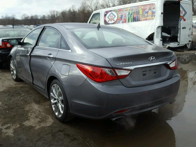 5NPEC4AC1BH228091 - 2011 HYUNDAI SONATA SE GRAY photo 3