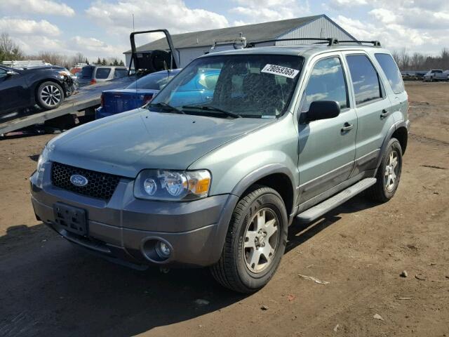 1FMYU93175KE49361 - 2005 FORD ESCAPE XLT GREEN photo 2