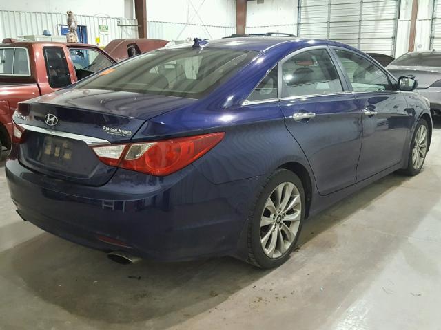 5NPEC4AC7DH510190 - 2013 HYUNDAI SONATA SE BLUE photo 4