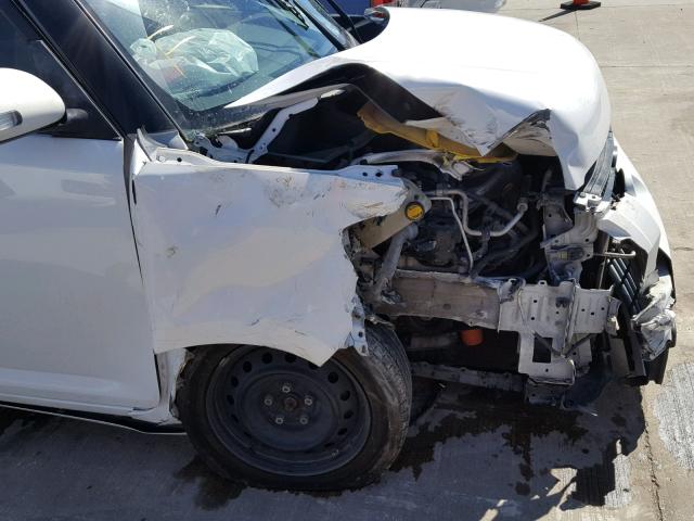 JTLZE4FE4B1129539 - 2011 TOYOTA SCION XB WHITE photo 9