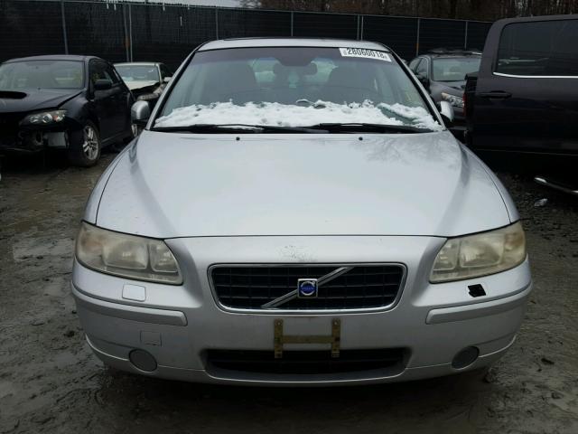 YV1RH592X52456353 - 2005 VOLVO S60 2.5T SILVER photo 9