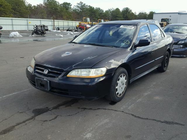 1HGCG66501A060484 - 2001 HONDA ACCORD LX BLACK photo 2