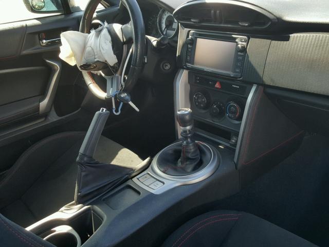 JF1ZNAA19E9700338 - 2014 TOYOTA SCION FR-S ვერცხლისფერი ფოტო 9