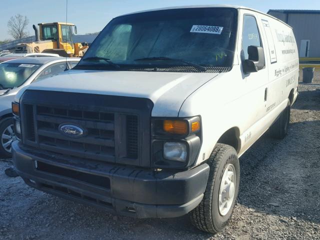 1FTNS24LX8DB44546 - 2008 FORD ECONOLINE WHITE photo 2