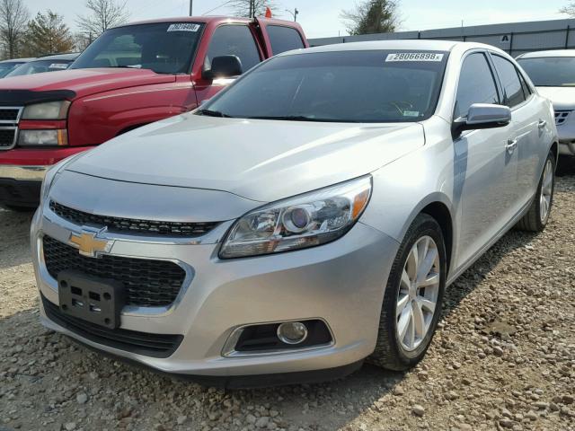 1G11F5SL7FU145568 - 2015 CHEVROLET MALIBU LTZ 银色 照片 2