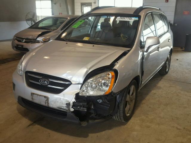 KNAFG526487162606 - 2008 KIA RONDO LX SILVER photo 2