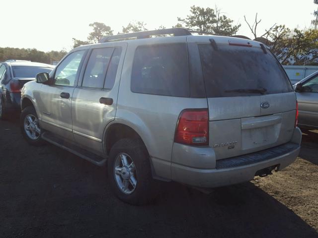 1FMZU73E75UA74829 - 2005 FORD EXPLORER X GOLD photo 3