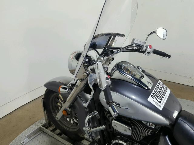 JS1VS55A692104860 - 2009 SUZUKI VL800 SILVER photo 14