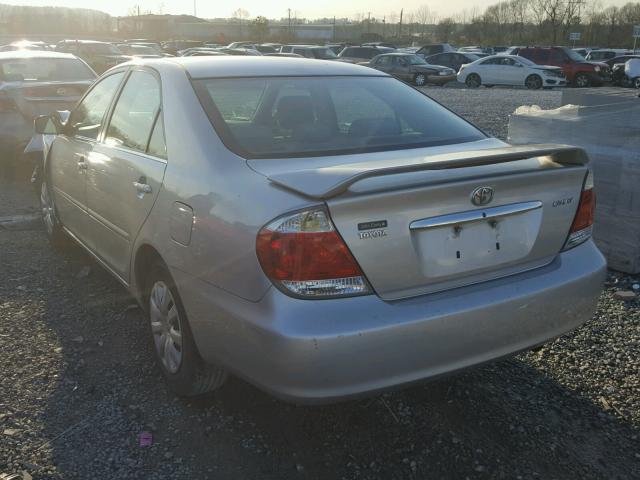 4T1BE32K06U666086 - 2006 TOYOTA CAMRY LE SILVER photo 3