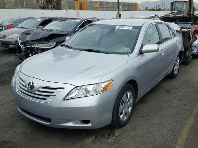 4T1BK46K97U052003 - 2007 TOYOTA CAMRY NEW SILVER photo 2