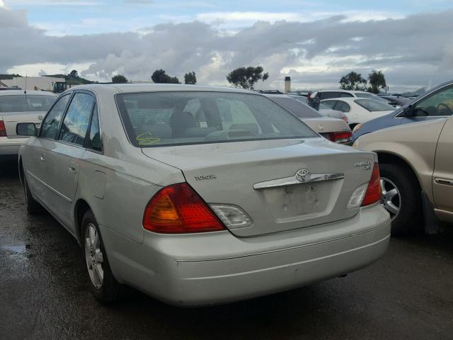 4T1BF28B8YU090345 - 2000 TOYOTA AVALON XL SILVER photo 3