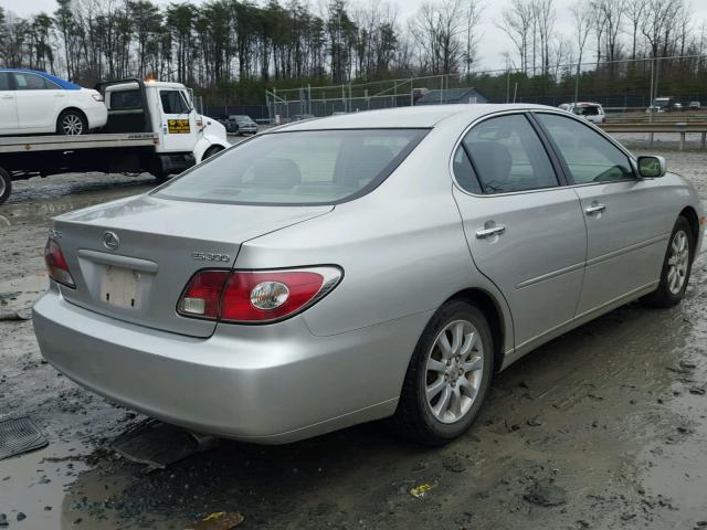 JTHBF30G525023574 - 2002 LEXUS ES 300 SILVER photo 4