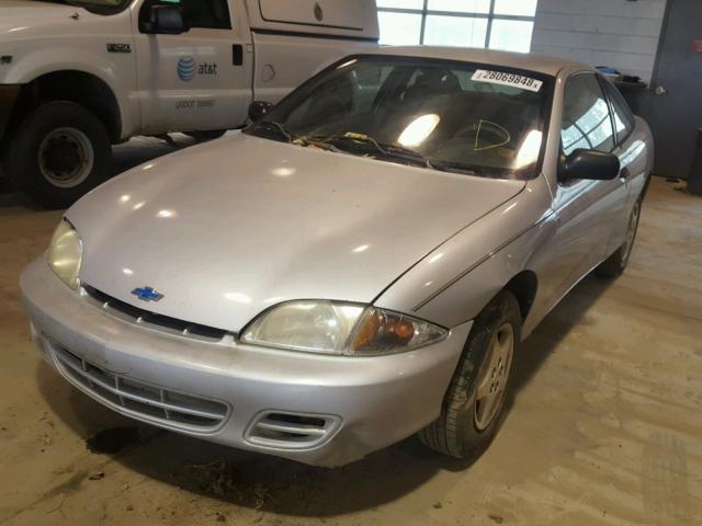 1G1JC1246Y7322817 - 2000 CHEVROLET CAVALIER SILVER photo 2