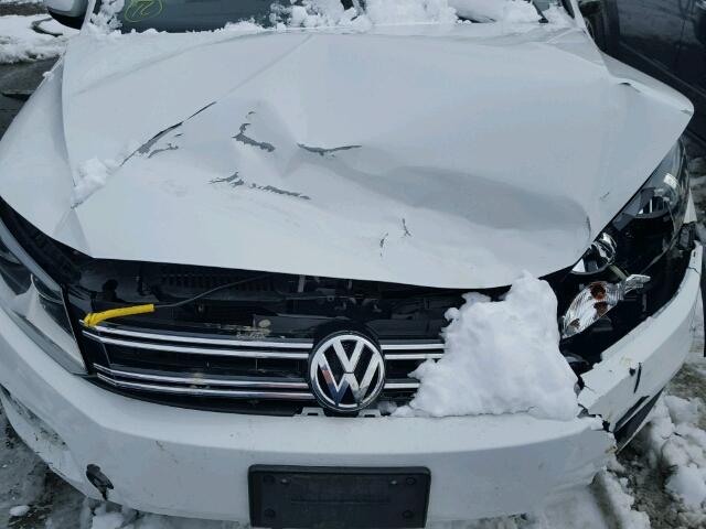 WVGBV7AX7GW595785 - 2016 VOLKSWAGEN TIGUAN S WHITE photo 7