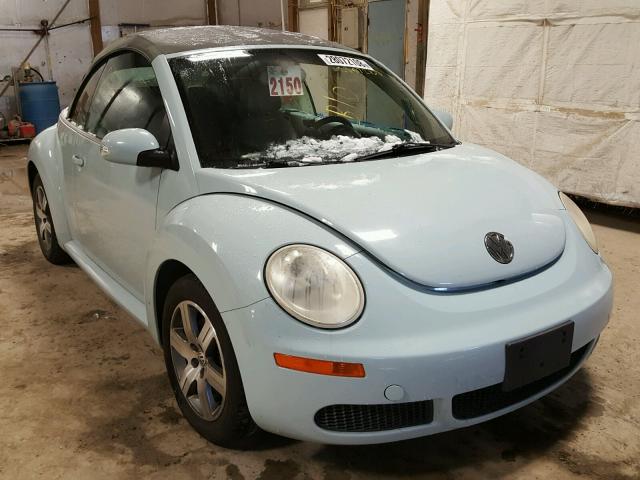3VWRF31YX6M304810 - 2006 VOLKSWAGEN NEW BEETLE 蓝色 照片 1