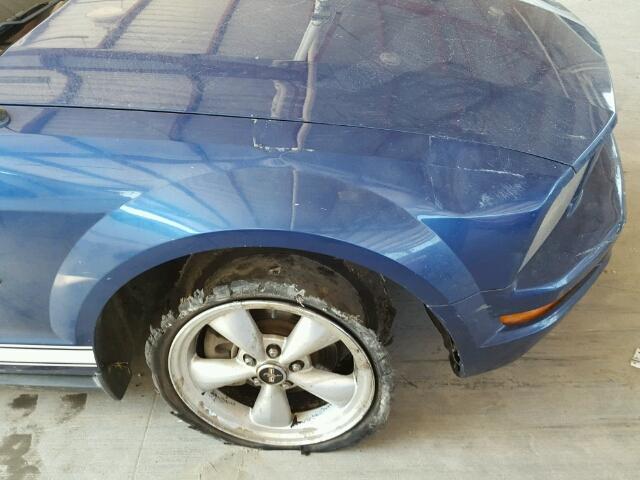 1ZVFT80N775338730 - 2007 FORD MUSTANG BLUE photo 9