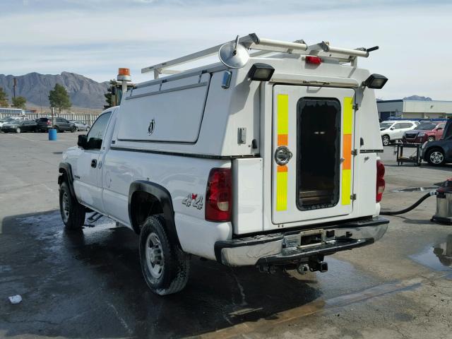 1GCHK24U03E188208 - 2003 CHEVROLET SILVERADO WHITE photo 3