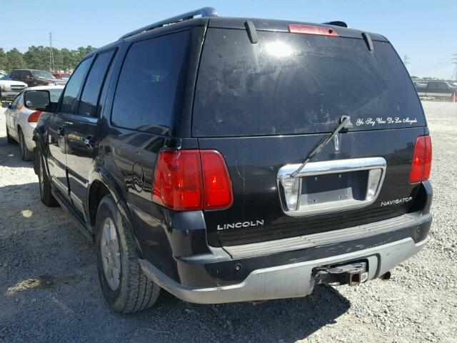 5LMFU28R03LJ17991 - 2003 LINCOLN NAVIGATOR BLACK photo 3