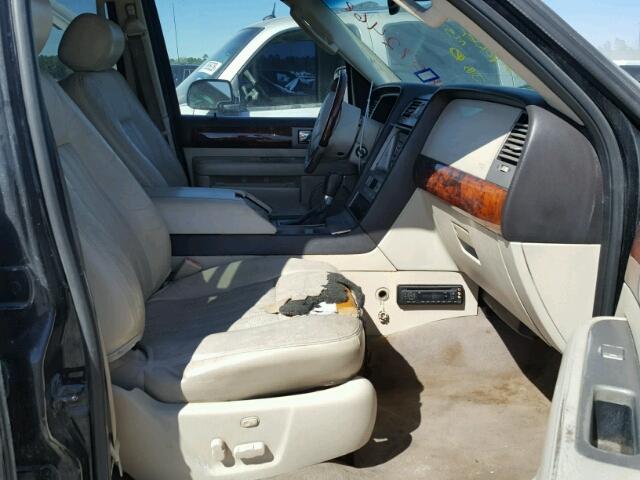 5LMFU28R03LJ17991 - 2003 LINCOLN NAVIGATOR BLACK photo 5