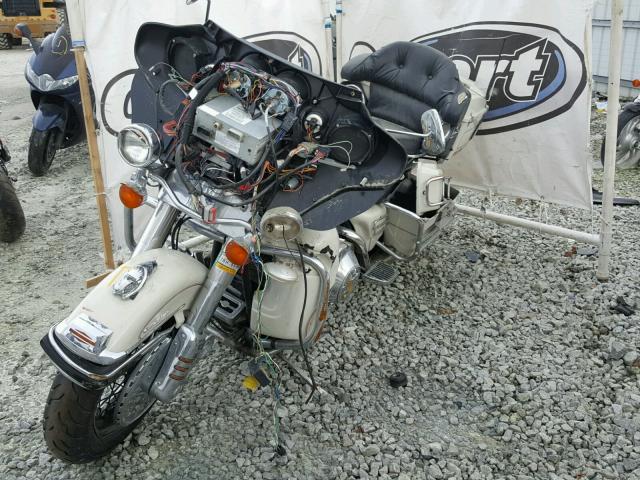 1HD1FCW15XY632278 - 1999 HARLEY-DAVIDSON FLHTCUI CREAM photo 2