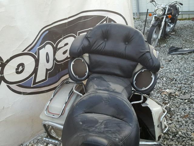 1HD1FCW15XY632278 - 1999 HARLEY-DAVIDSON FLHTCUI Кремовый фото 6