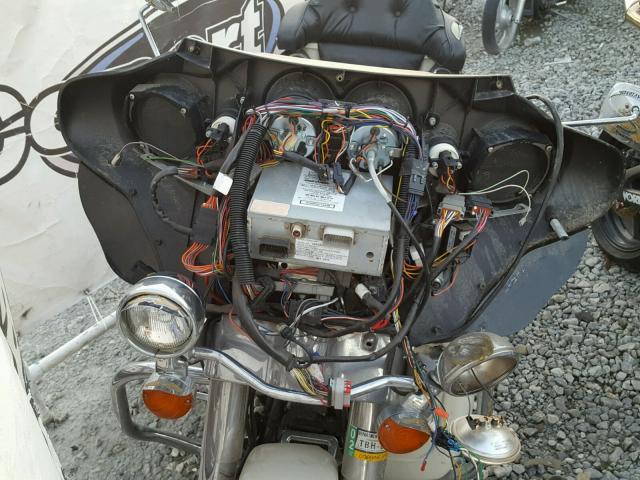 1HD1FCW15XY632278 - 1999 HARLEY-DAVIDSON FLHTCUI Кремовый фото 9