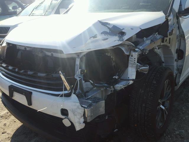 5TDKKRFH7GS165149 - 2016 TOYOTA HIGHLANDER WHITE photo 9