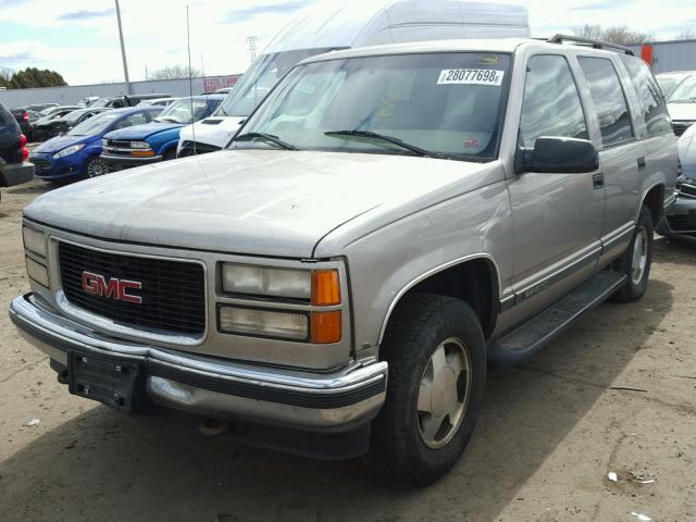 1GKEK13R1XJ783323 - 1999 GMC DENALI BEIGE photo 2