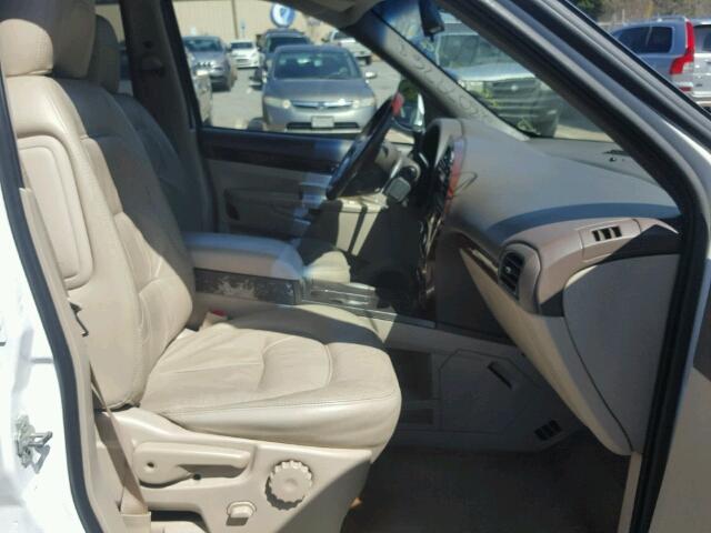 3G5DB03L96S542482 - 2006 BUICK RENDEZVOUS WHITE photo 5