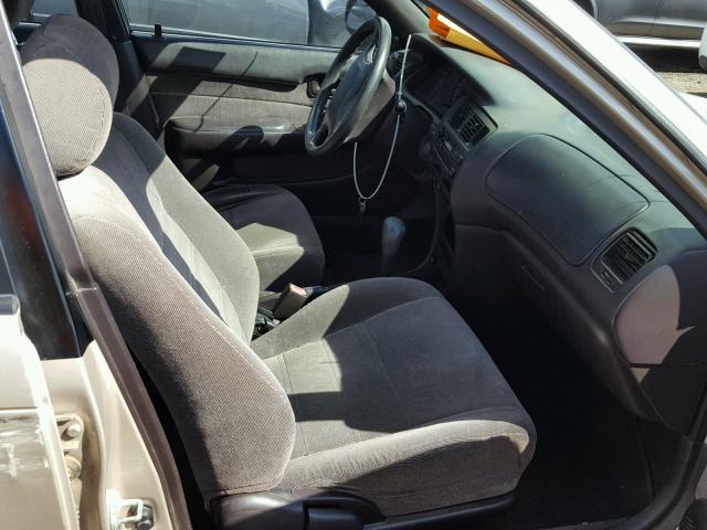 2T1AE09B4RC080612 - 1994 TOYOTA COROLLA LE 棕色 照片 5