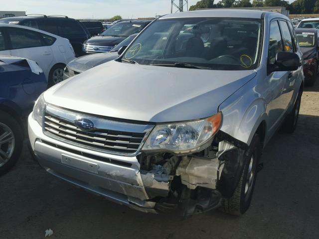 JF2SH61679H757274 - 2009 SUBARU FORESTER 2 SILVER photo 2