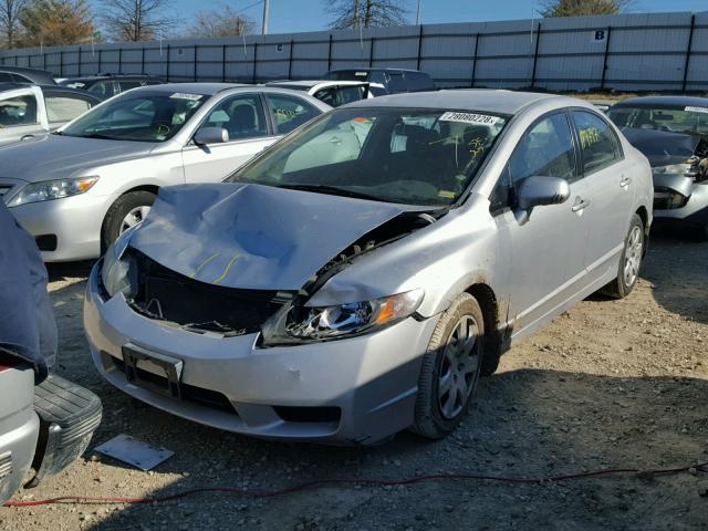 2HGFA1F54AH563471 - 2010 HONDA CIVIC LX SILVER photo 2