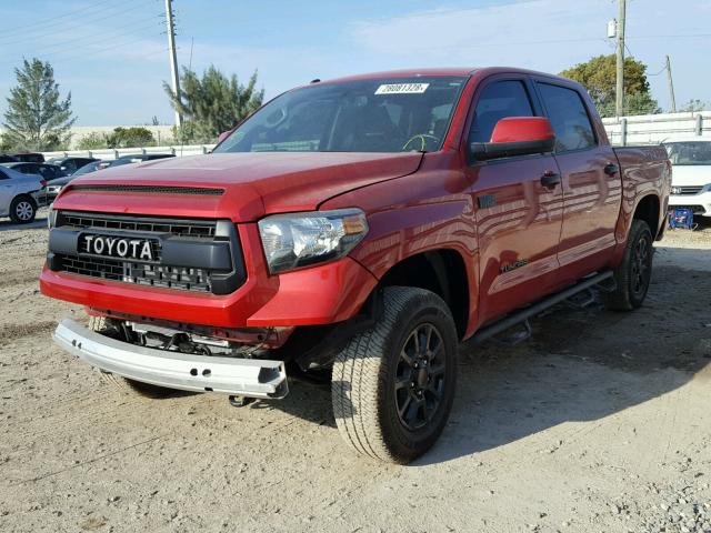 5TFDW5F11HX600168 - 2017 TOYOTA TUNDRA CRE RED photo 2