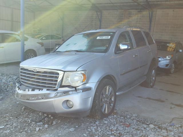 1A8HX58TX9F715364 - 2009 CHRYSLER ASPEN LIMI SILVER photo 2