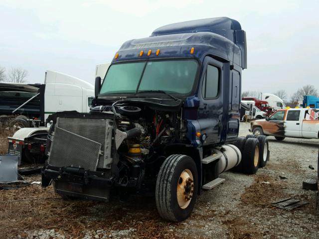 1FUJGLDR5CLAY4826 - 2012 FREIGHTLINER CASCADIA 1 BLUE photo 2