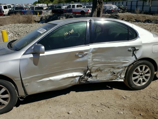 JTHBF30G536002624 - 2003 LEXUS ES 300 SILVER photo 9