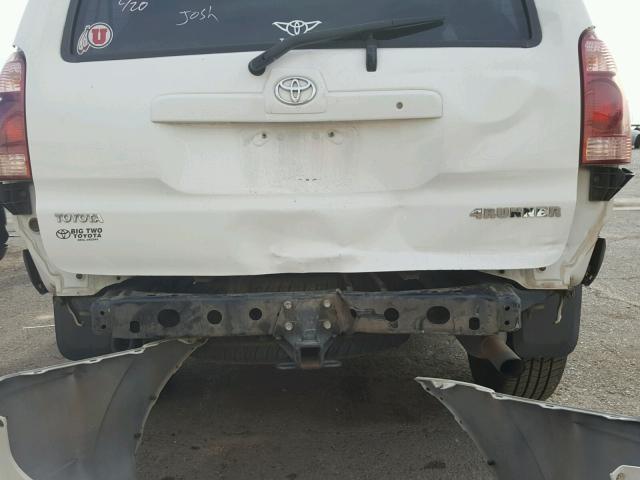 JTEZU14R950049470 - 2005 TOYOTA 4RUNNER SR WHITE photo 9