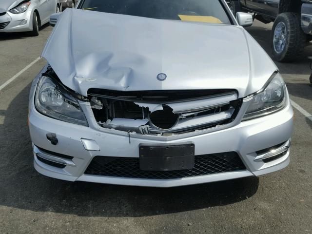 WDDGF4HB7CR196132 - 2012 MERCEDES-BENZ C 250 SILVER photo 9