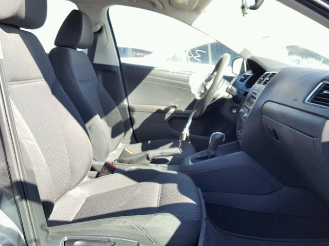 3VW2K7AJ9BM382576 - 2011 VOLKSWAGEN JETTA BASE 灰色 照片 5