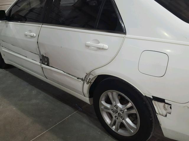 1HGCM56336A150480 - 2006 HONDA ACCORD SE WHITE photo 9