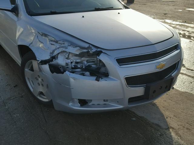 1G1ZJ57709F121201 - 2009 CHEVROLET MALIBU 2LT SILVER photo 9