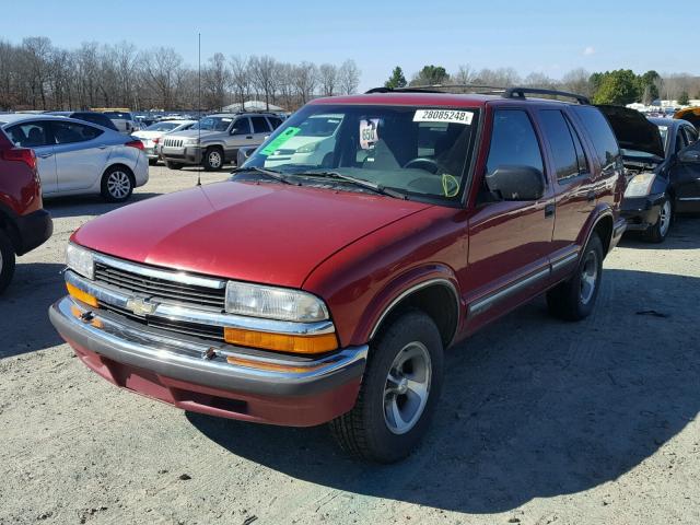 1GNCS13W4X2180330 - 1999 CHEVROLET BLAZER BURGUNDY photo 2